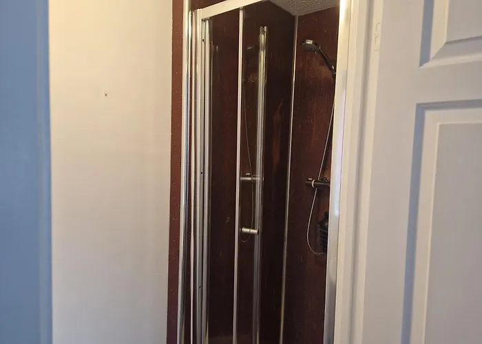 Captivating 3-Bed House In Strood Rochester Kent