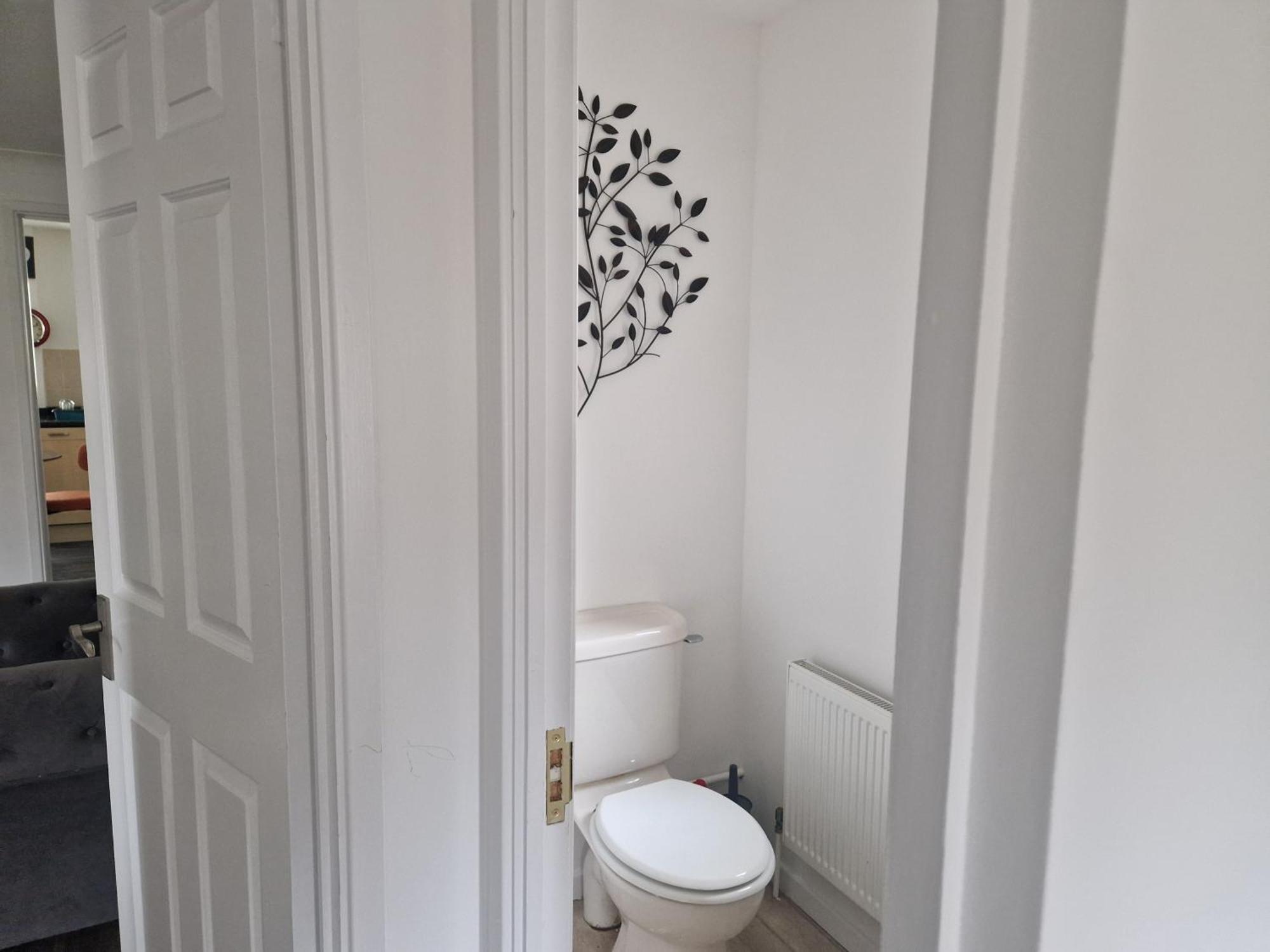 Holiday home Captivating 3-bed House In Strood Rochester Kent
